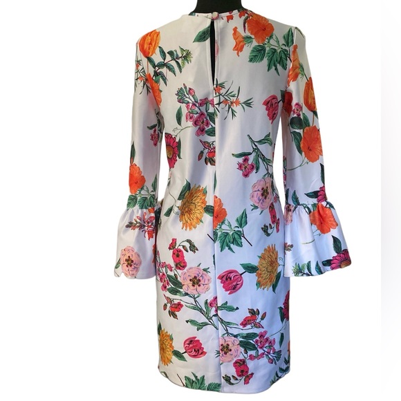 NWT ASOS Floral Dress With Fluted Sleeves Size 4 - Picture 2 of 16